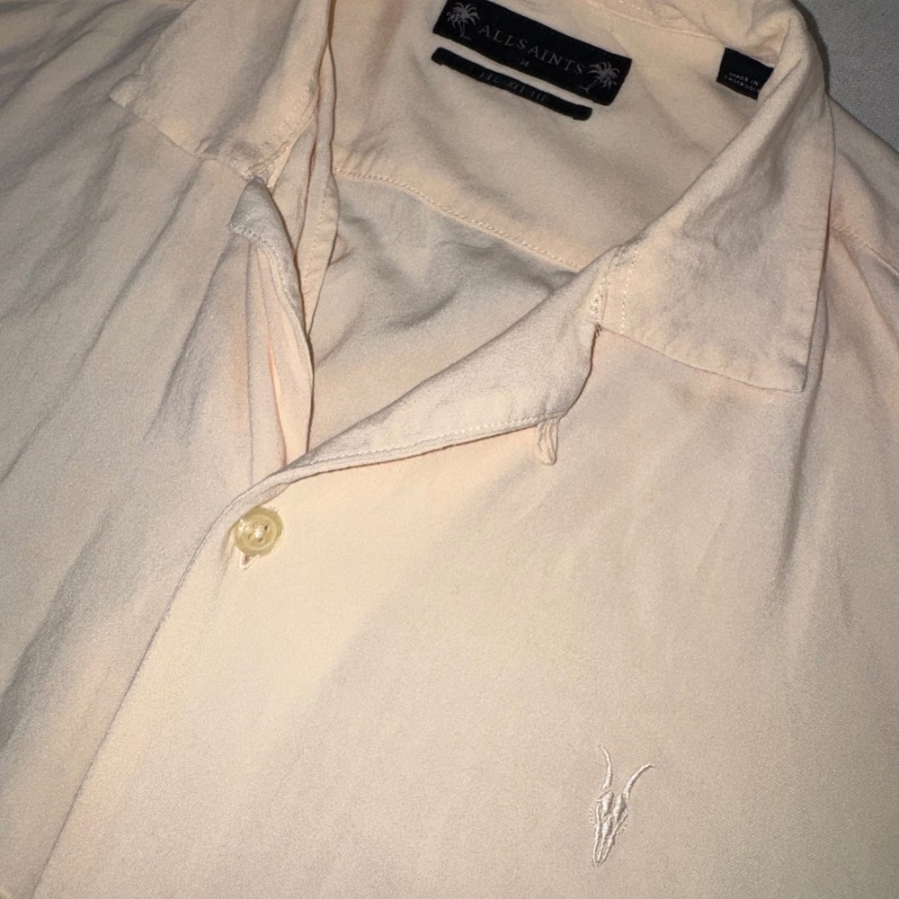 AllSaints Mens Relaxed Fit Short Sleeve Viscose Shirt Peach Ramskull Medium